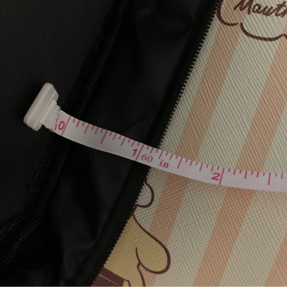 Kuromi Small Square Black Makeup Bag - Picture 15 of 15